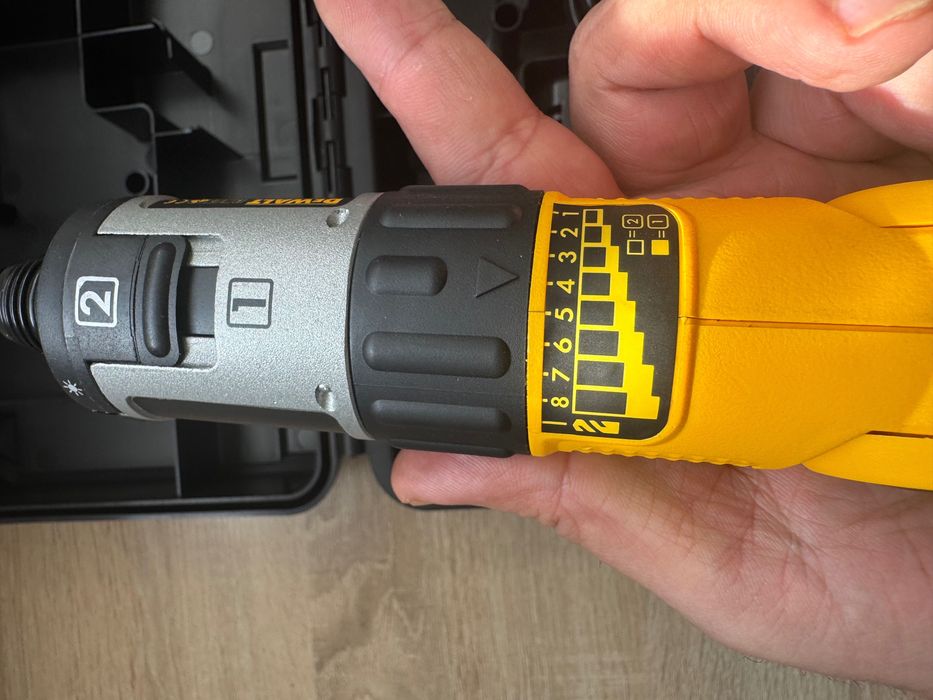 Șurubelniță electrica articulată DeWalt DC600
