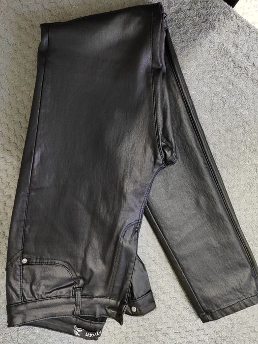Pantaloni imitație piele femei
