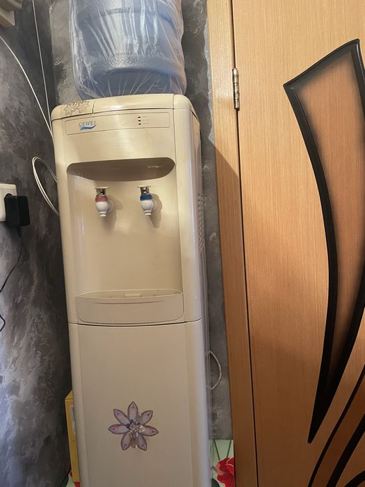 Продам куллер 5000 срочно. Все работает