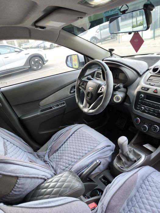 Продается автомобиль Кобальт 2015 года МЕХАНИКА 3 позиция  Метан4