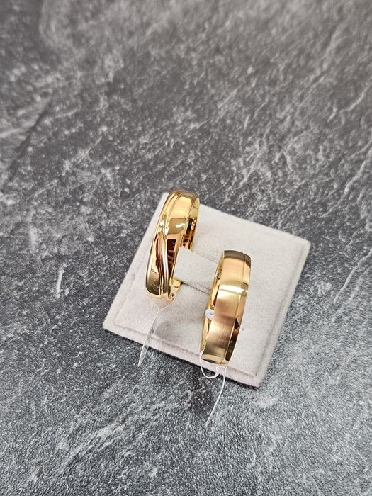 Verighete placate cu aur