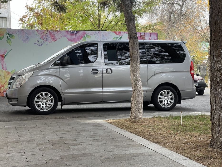 Hyundai Grand Starex 2012