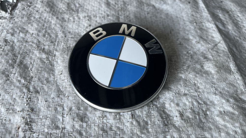 Задна и предна емблема BMW 3 E90