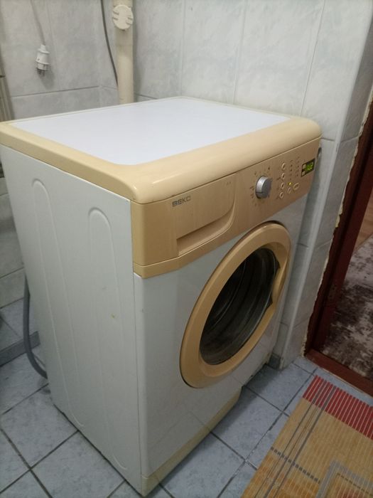 Продам стиральную машину Веко