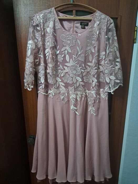 Продам вечернее платье