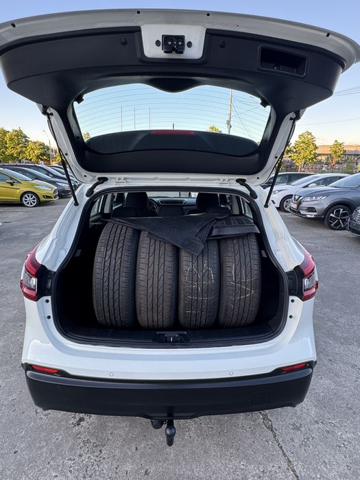 Nissan Qashqai 2019 Benzina 134000km