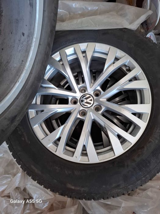 Гуми с джанти 18ки за Туарег 2021г