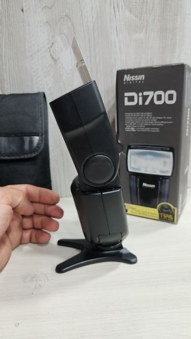 Blit Nissin Di700 pentru Nikon