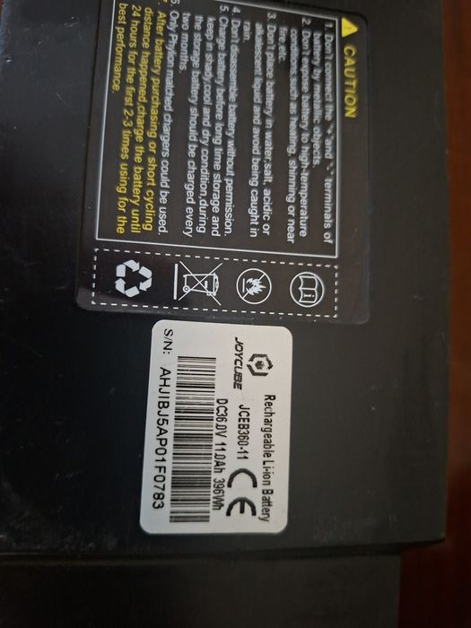 Vând baterie joycube