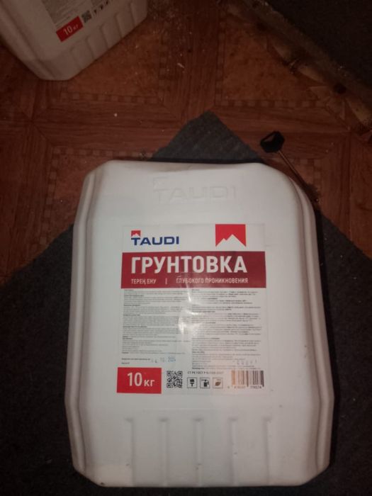 Грунтовка Ceresit CT 17 и TAUDI