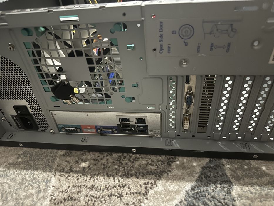 Unitate PC ideala Server/Nas de date Intel Xeon 16GB