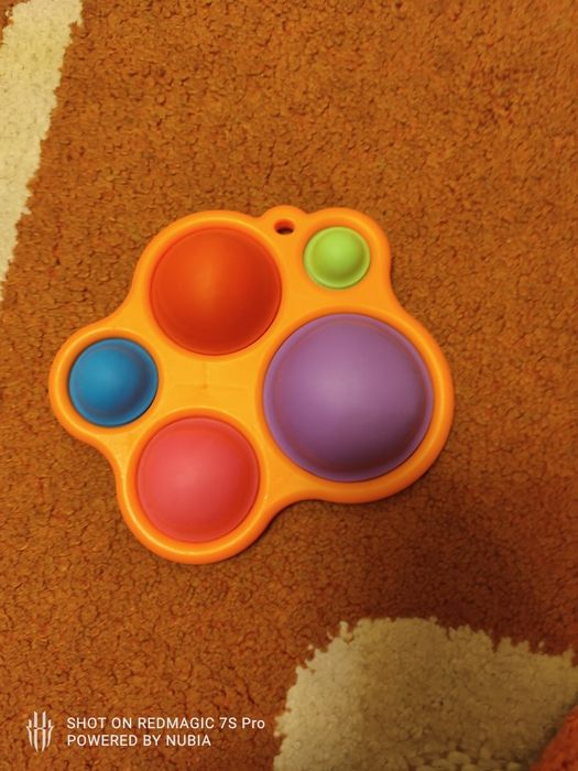 Продам игрушки антистресс