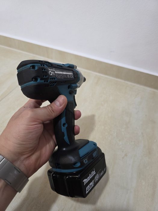 Pistol impact Makita DTW 190