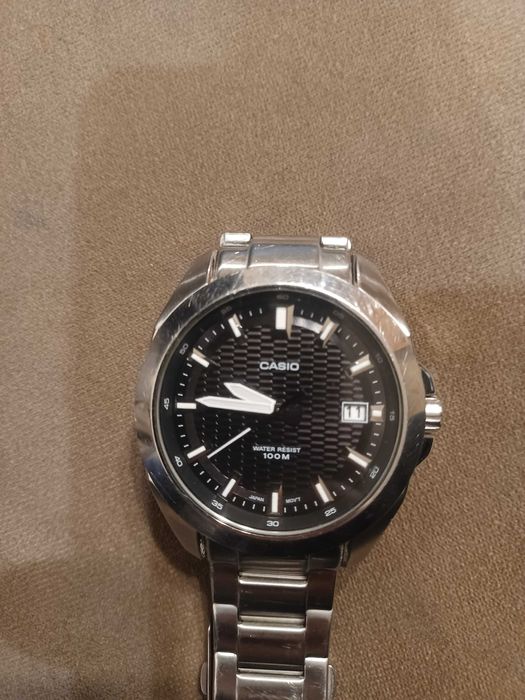 Продавам Часовник  Casio