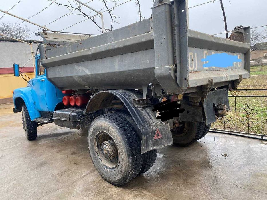 1991 yil zil 130 maskovski  .