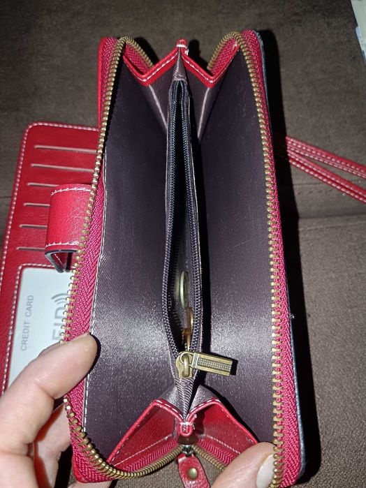 Дамско голямо портмоне