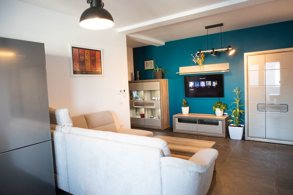 Inchiriez in  regim hotelier apart 2 si 3 fara party