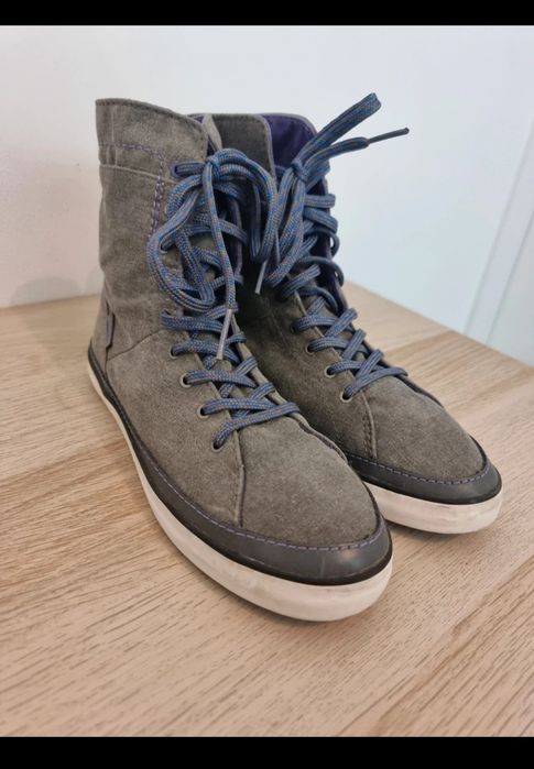 High lace-up Vans
