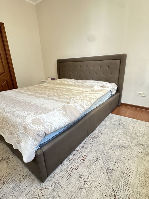 Кровать двуспальный