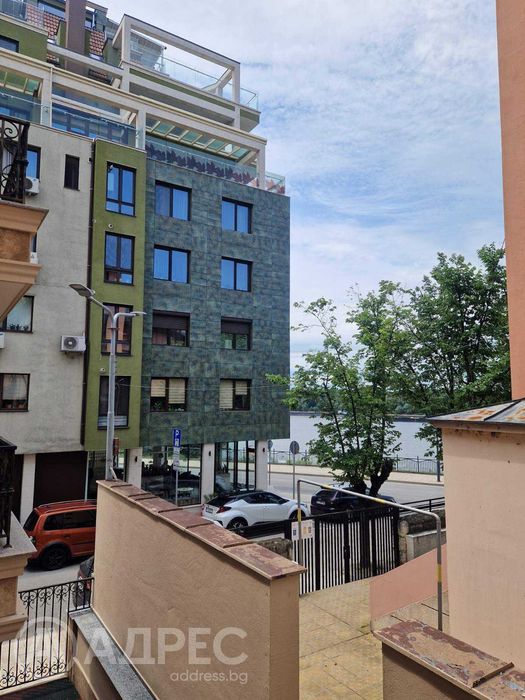 Двустаен апартамент, Център, 71 кв.м., ет. 2/6, нов, с акт 16