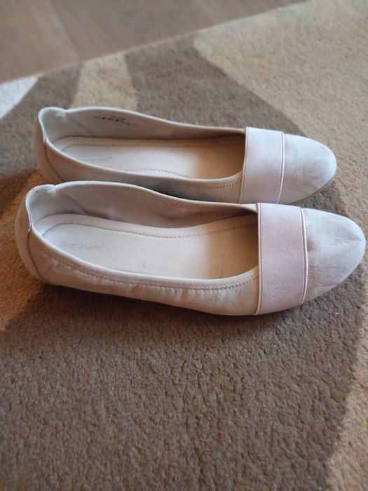 Кожени обувки Bershka и Graceland