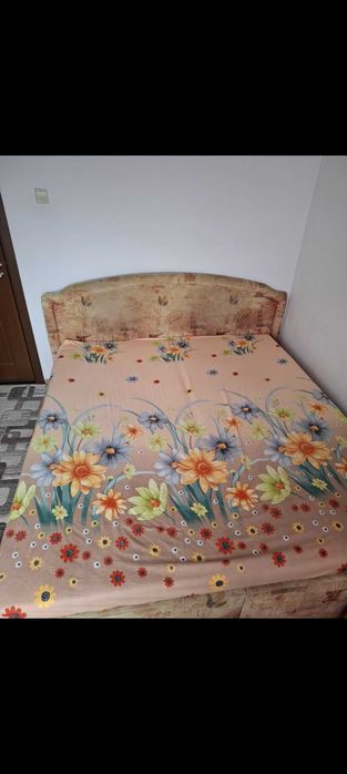 2 sifoniere si un pat
