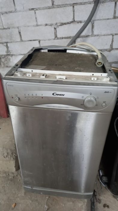 Продам посудомоечную машину