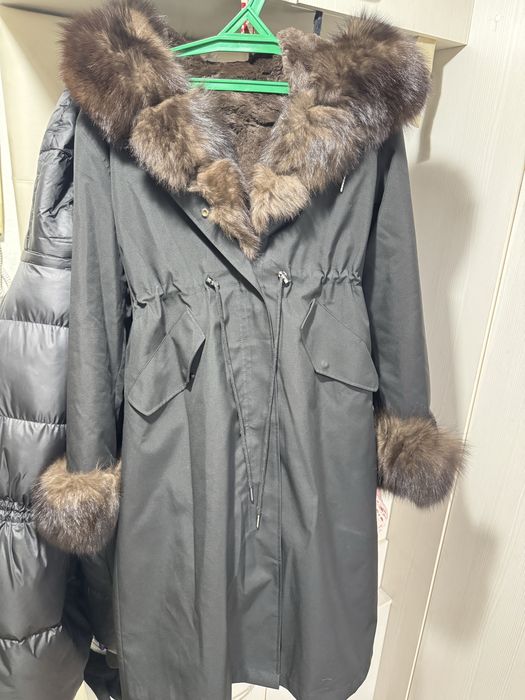 Продам парку в идеальном состоянии