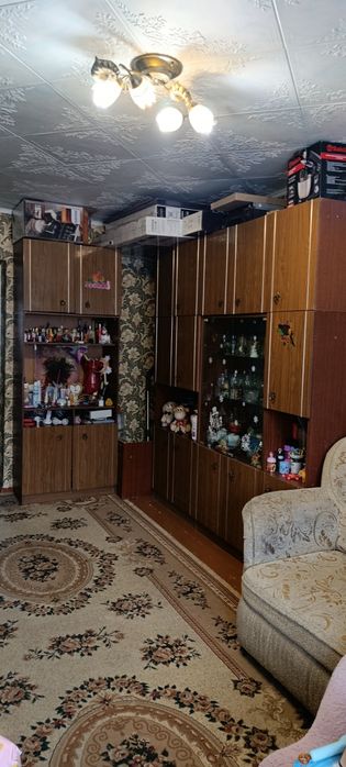 Продам стенку 25000 тенге