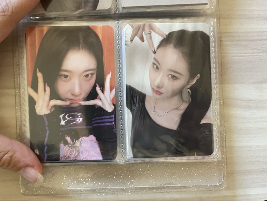 itzy chaeryeong photocards