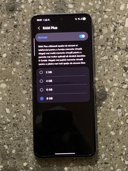 vand samsung galaxy z flip 4
