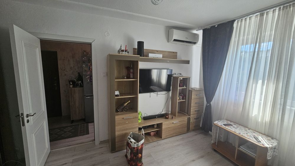 Închiriez apartament 2 camere, mobilat și utilat, zona Grădină, Bârlad