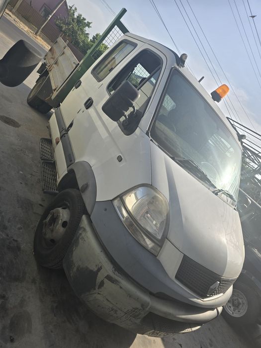 Dezmembrez renault mascott basclabil bena motor 3.0 3000 cutie