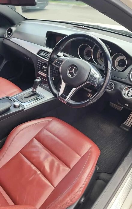 Vând Mercedes C250 Coupe