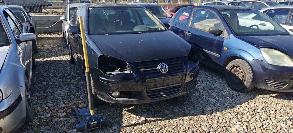Vindem piese rezultate din dezmembrarea unui Volkswagen Polo