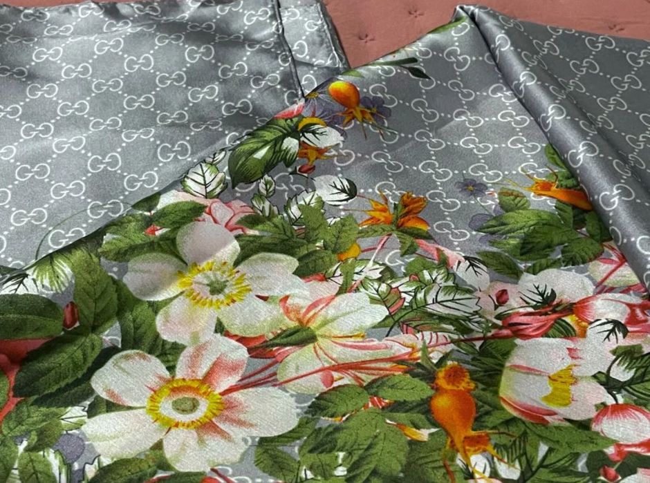 GUCCI дамски копринен шал