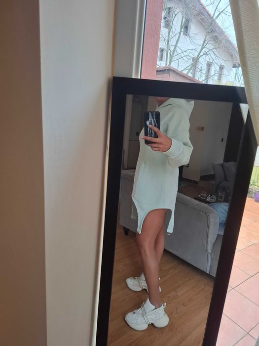 Hanorac rochita din bumbac