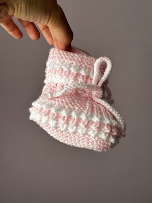 Детские вязаные пинетки