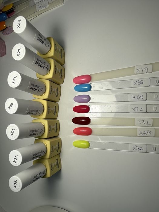 Продавам лакове  на Mack’s Proffesional