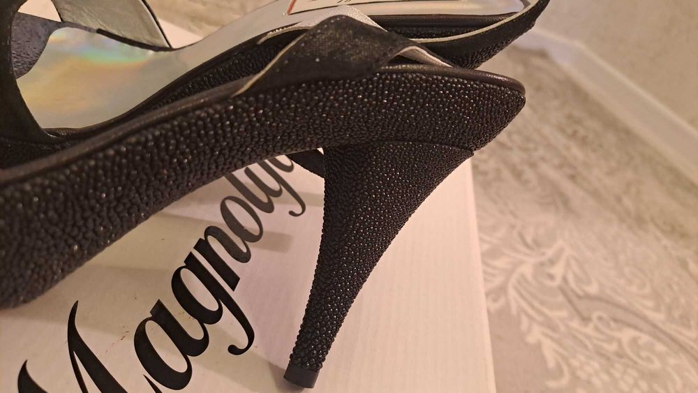 Стильные босаножки