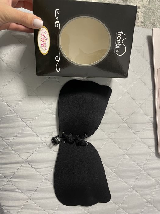 Sutien cu push up si parte adeziva