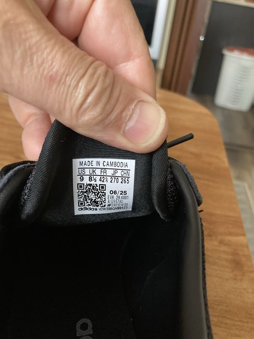 Мъжки оригинални маратонки Adidas ZX 700 HD
