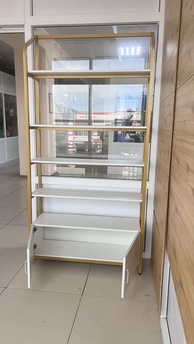 Продам витрину в отличном состоянии
