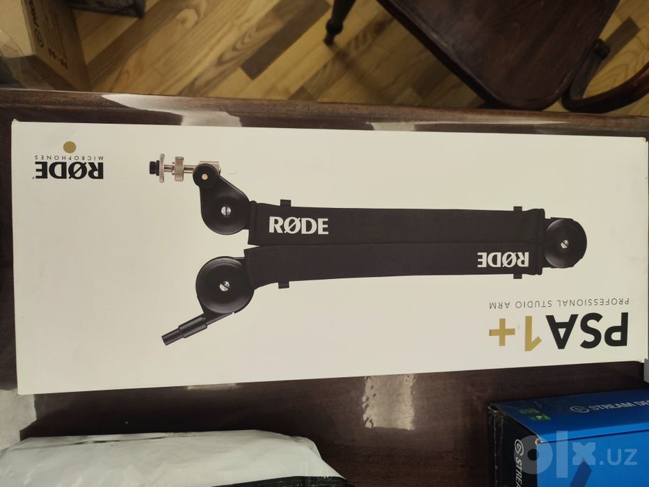Продается микрофонная стойка-пантограф RØDE PSA1+ Professional Studio