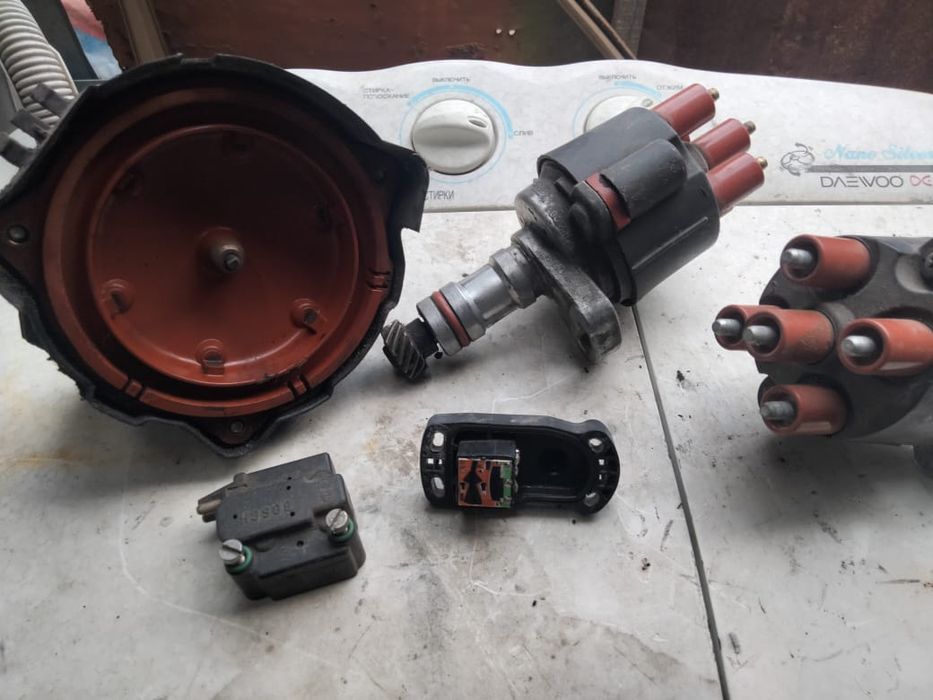 Мерседес запчасти продам