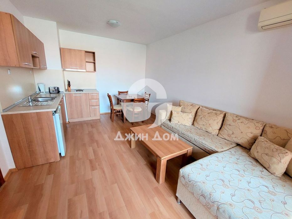 Продава се Двустаен апартамент в к.к. Слънчев бряг - 59 кв.м за 1067 €/кв.м - Снимка #3