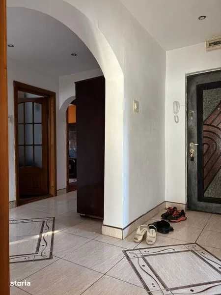 4 camere, 2 bai, decomandat, centrala, Gara focsani, anunt proprietar