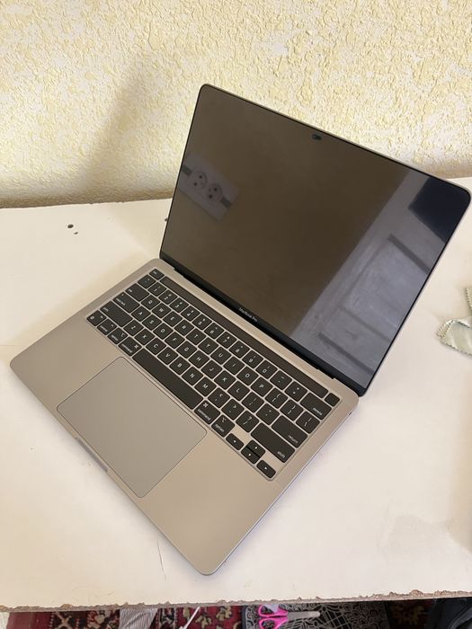 MacBook Pro M1 16GB / 512GB SSD sotiladi