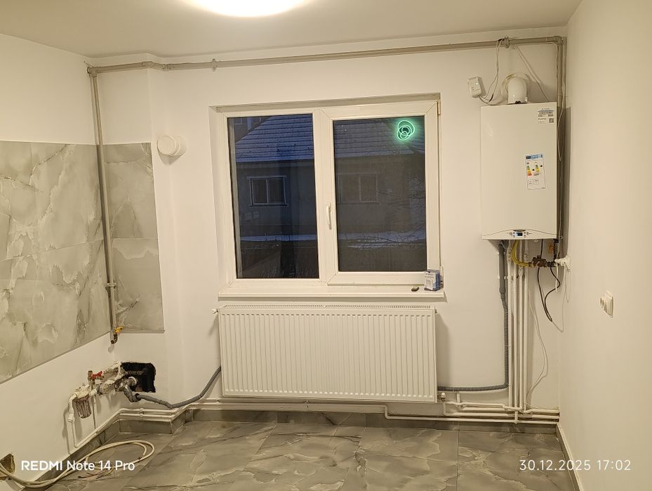 Apartamentul  este complect renovat