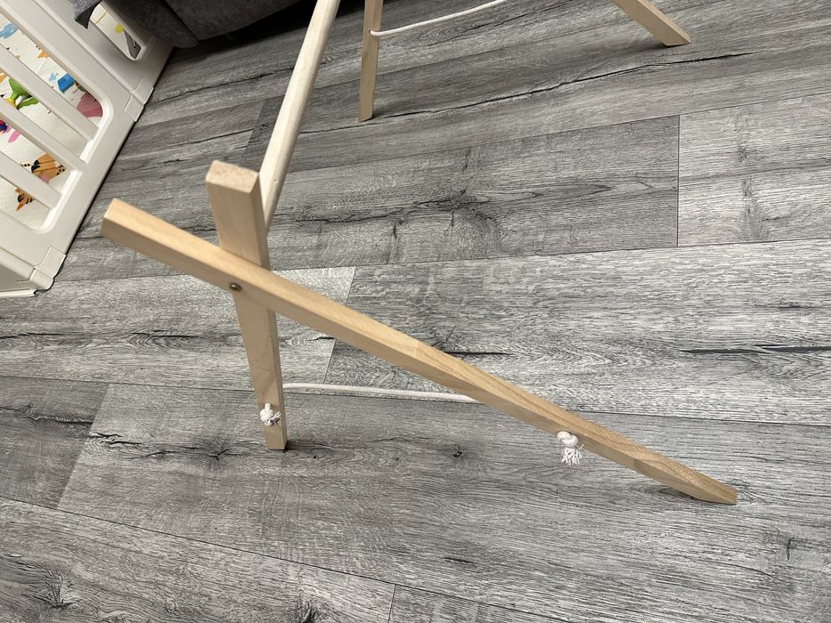 Стойка монтессори для малышей